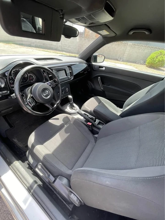2016 Volkswagen A5 Beetle - Image 3 of 12