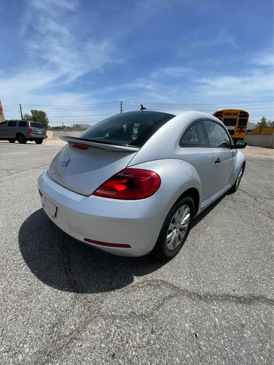 2016 Volkswagen A5 Beetle - Image 2 of 12