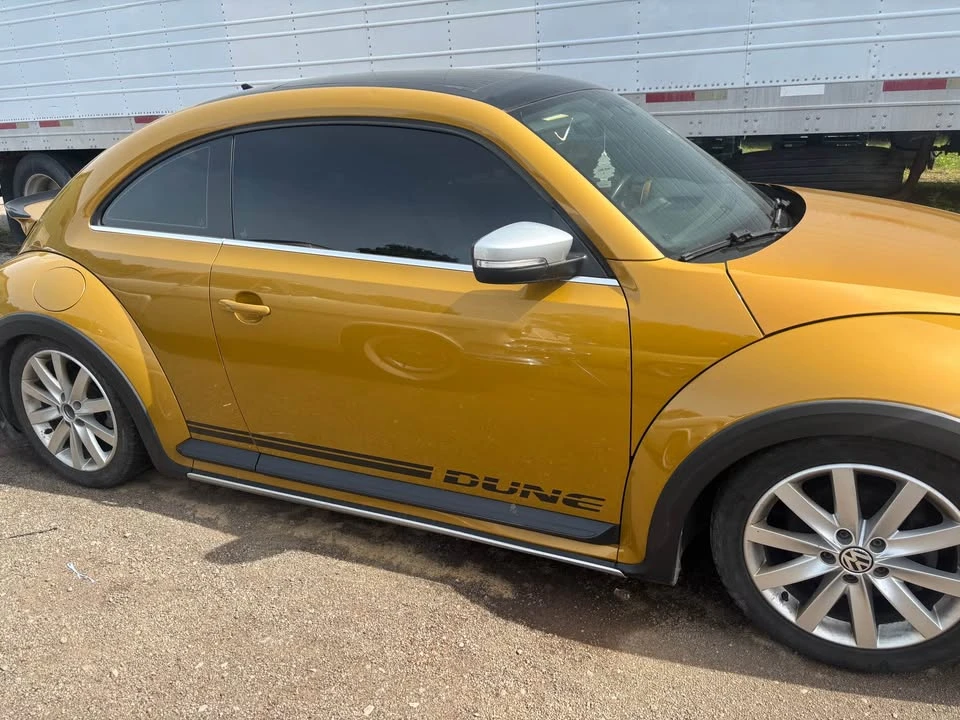 2016 Volkswagen A5 Beetle - Image 2 of 8
