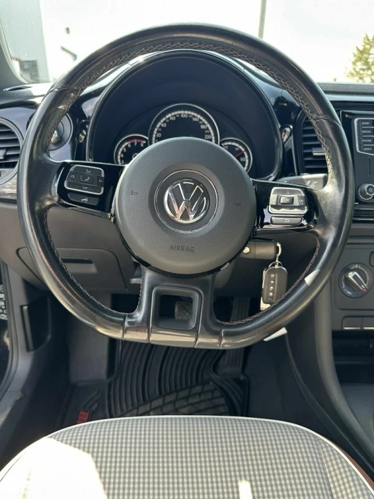 2016 Volkswagen A5 Beetle - Image 12 of 18
