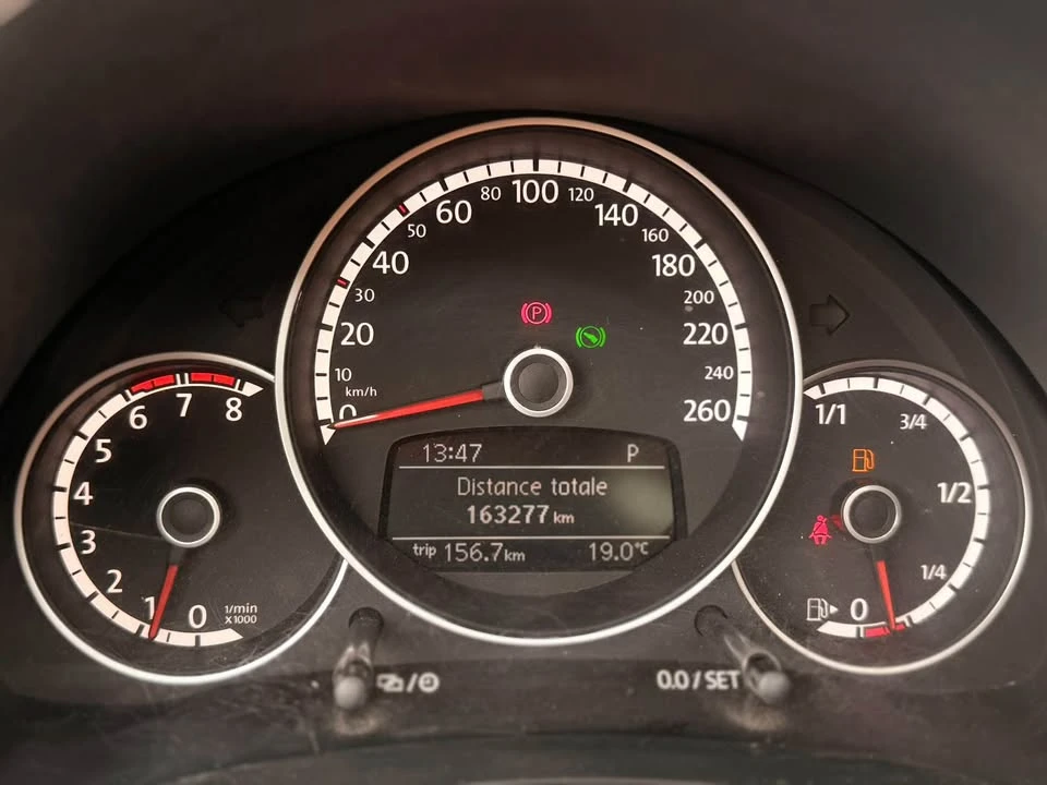 2016 Volkswagen A5 Beetle - Image 2 of 17
