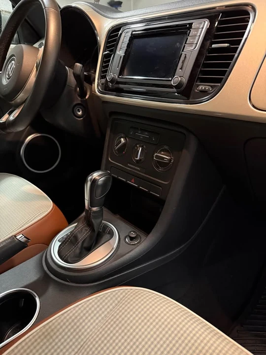 2016 Volkswagen A5 Beetle - Image 6 of 8