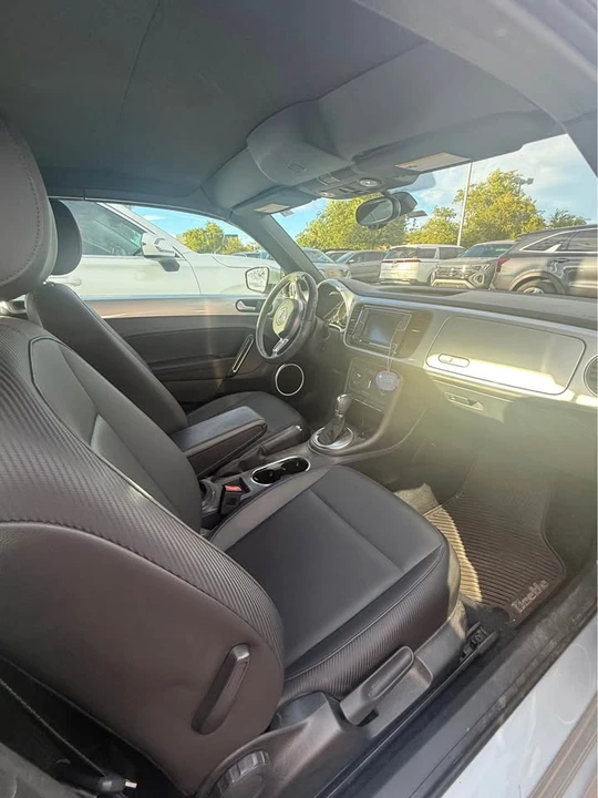 2016 Volkswagen A5 Beetle - Image 6 of 6
