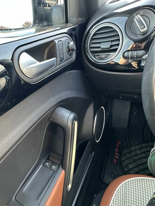 2016 Volkswagen A5 Beetle - Image 11 of 18