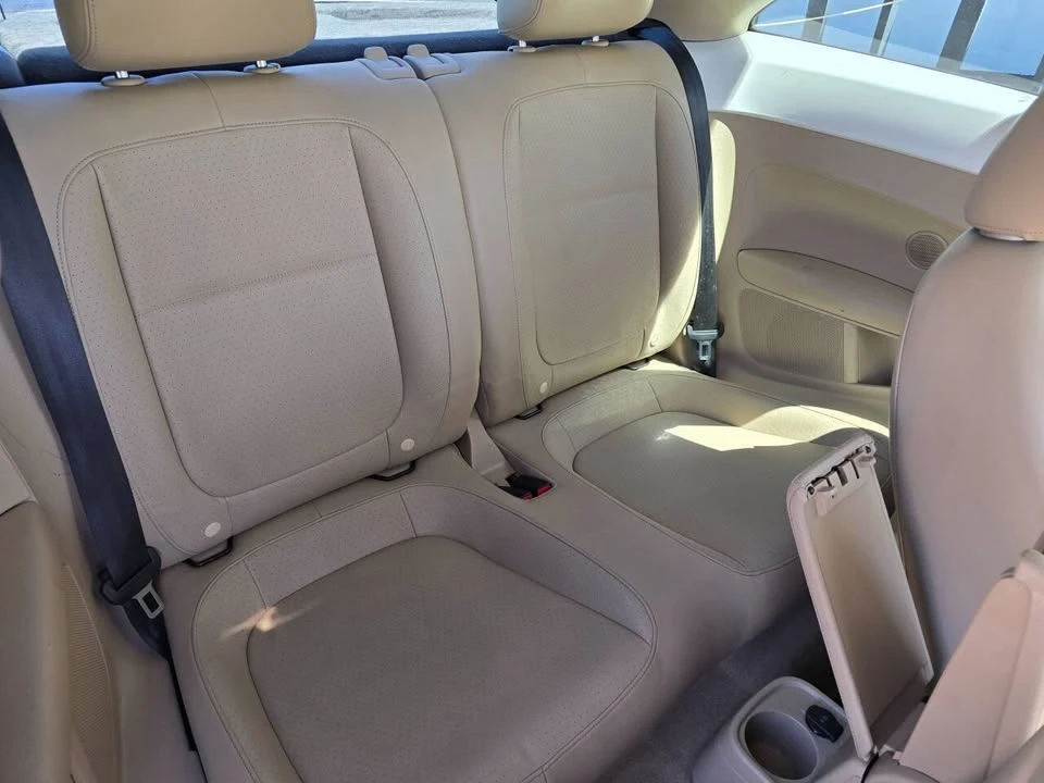 2016 Volkswagen A5 Beetle - Image 9 of 14