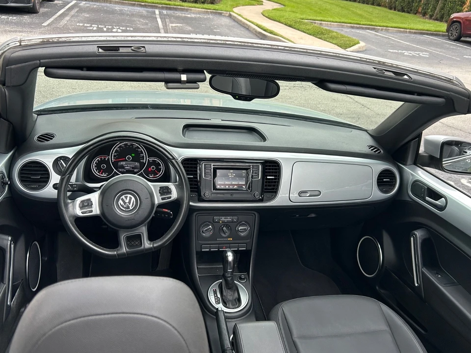 2016 Volkswagen A5 Beetle - Image 8 of 12