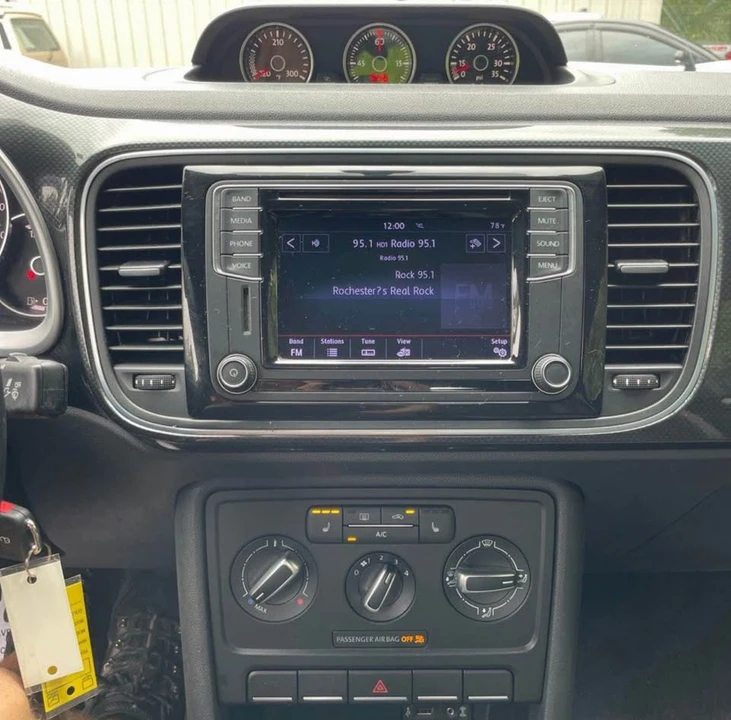 2016 Volkswagen A5 Beetle - Image 15 of 20