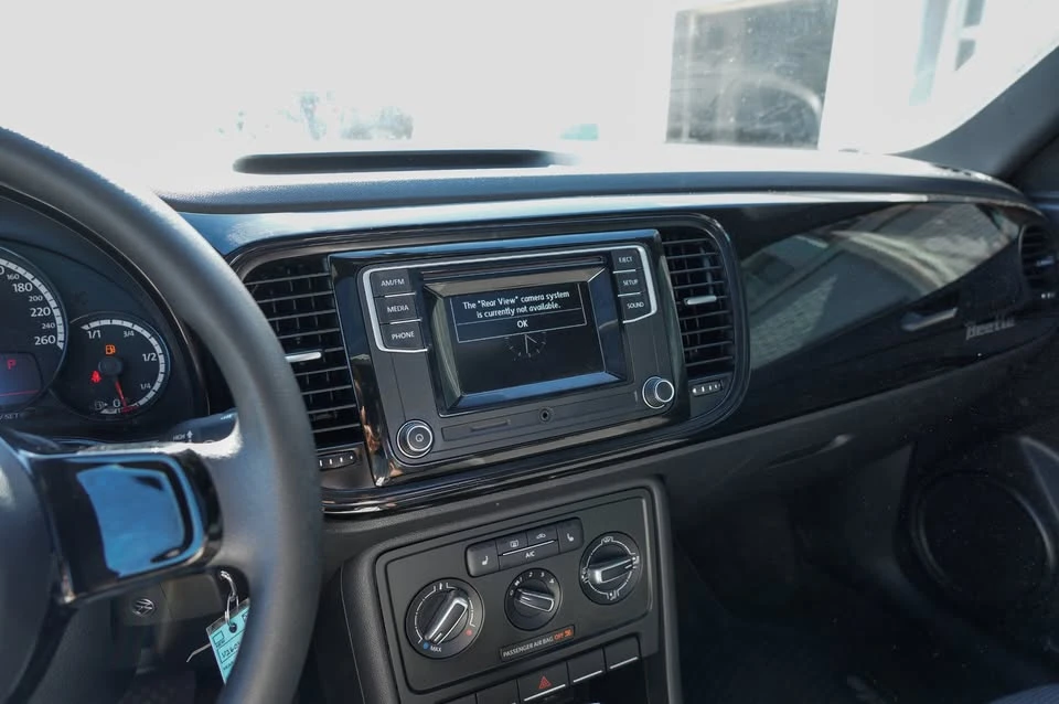 2016 Volkswagen A5 Beetle - Image 16 of 18