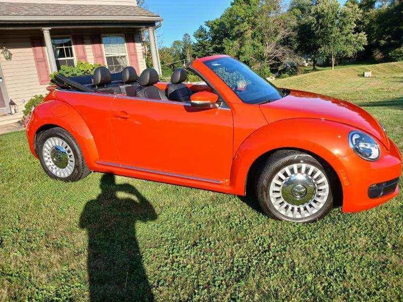 2016 Volkswagen A5 Beetle - Image 2 of 10