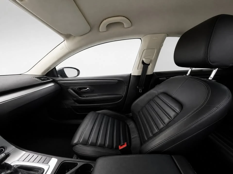 2016 Volkswagen CC - Image 11 of 17
