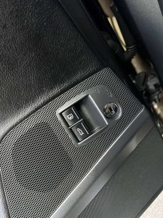 2016 Volkswagen CC - Image 18 of 21