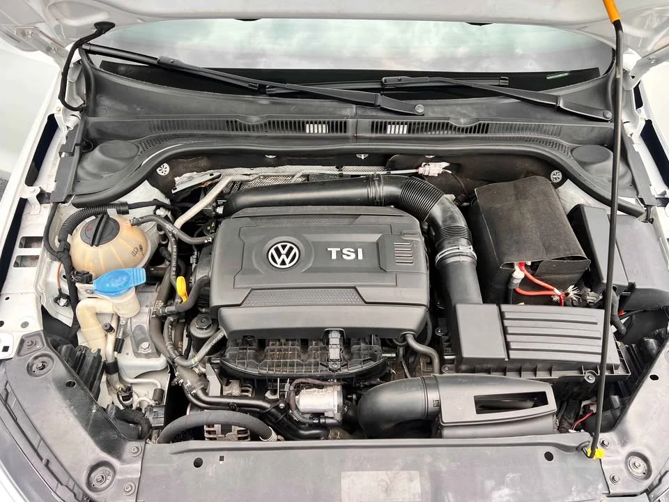 2016 Volkswagen A6 Jetta - Image 5 of 12