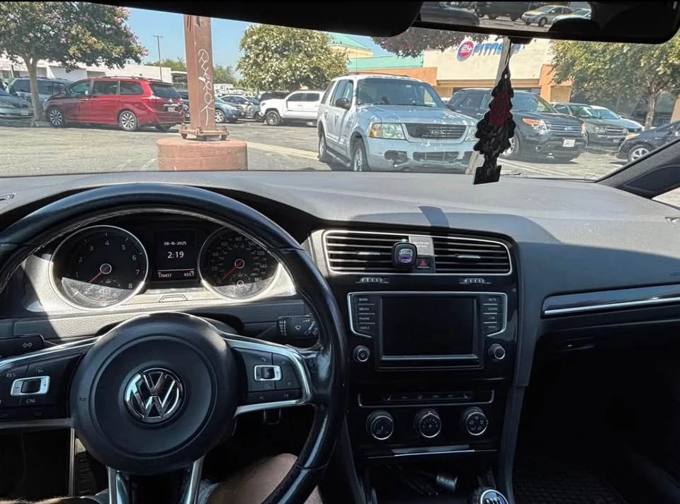 2016 Volkswagen GTI Mk7 - Image 6 of 6