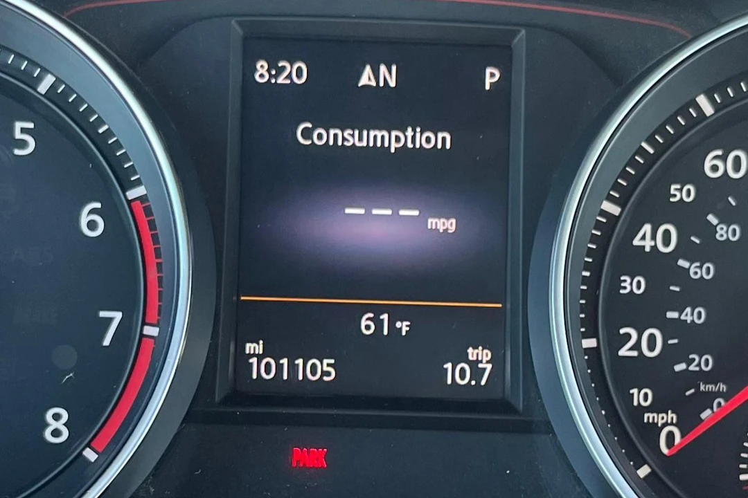 2016 Volkswagen GTI Mk7 - Image 27 of 31