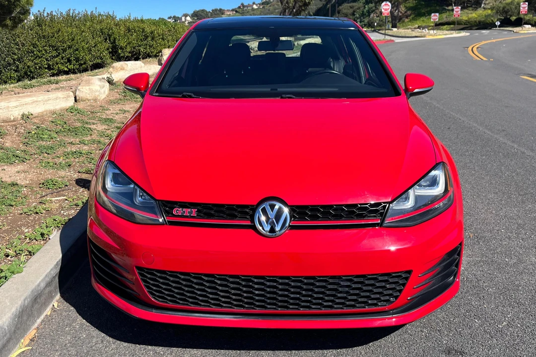 2016 Volkswagen GTI Mk7 - Image 2 of 31