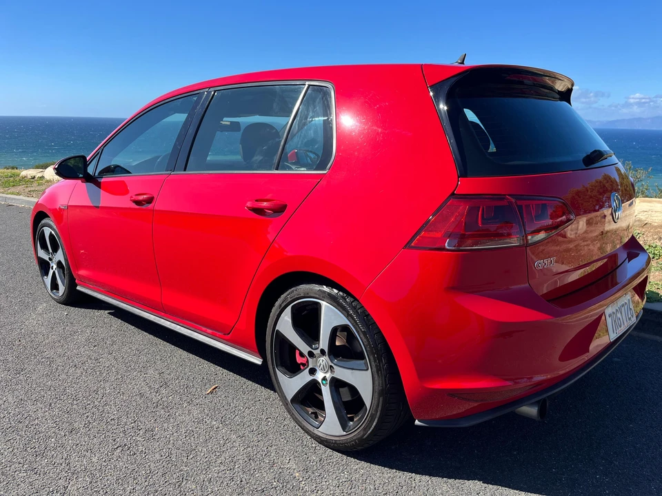 2016 Volkswagen GTI Mk7 - Image 7 of 31