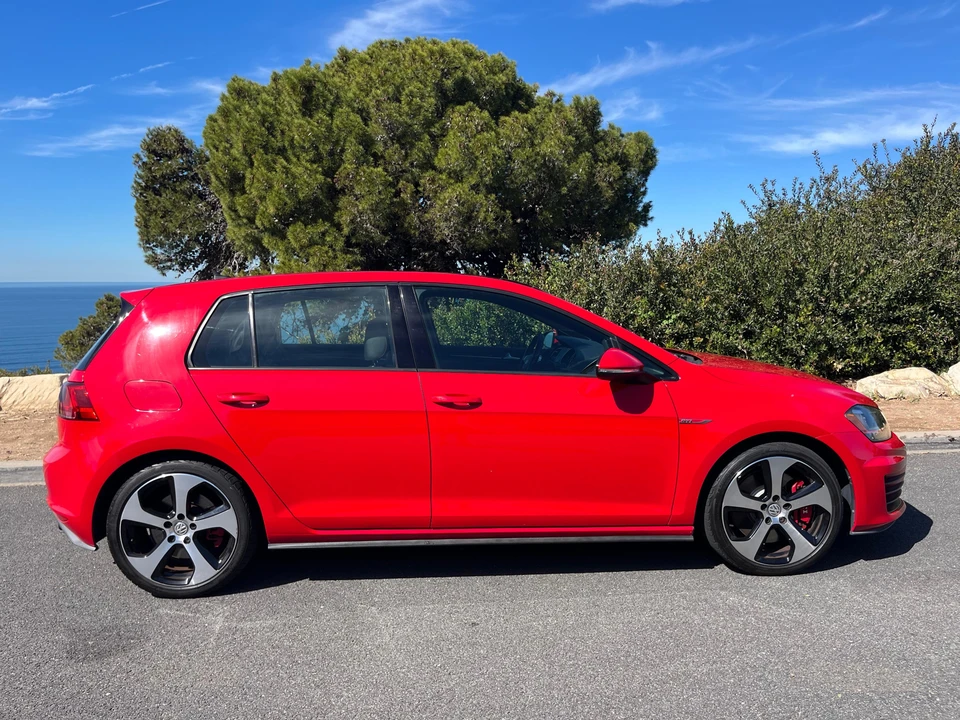 2016 Volkswagen GTI Mk7 - Image 10 of 31