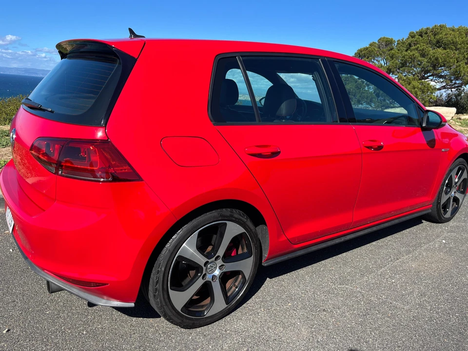 2016 Volkswagen GTI Mk7 - Image 9 of 31