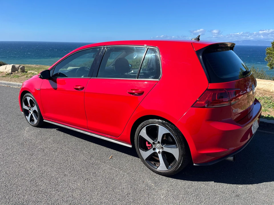 2016 Volkswagen GTI Mk7 - Image 6 of 31