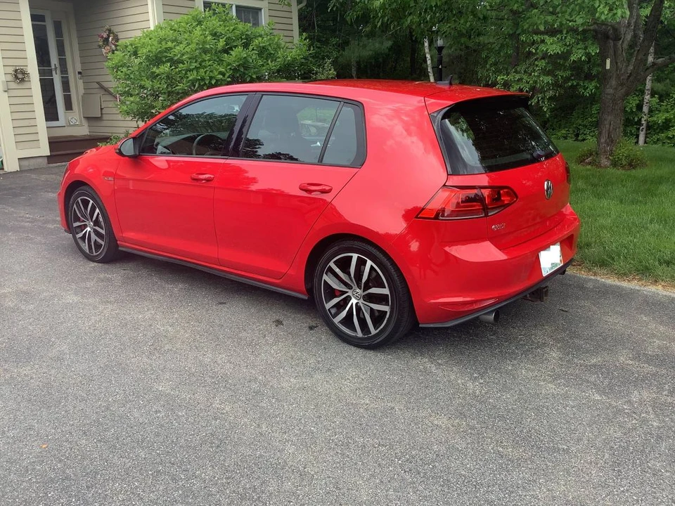 2016 Volkswagen GTI Mk7 - Image 2 of 6