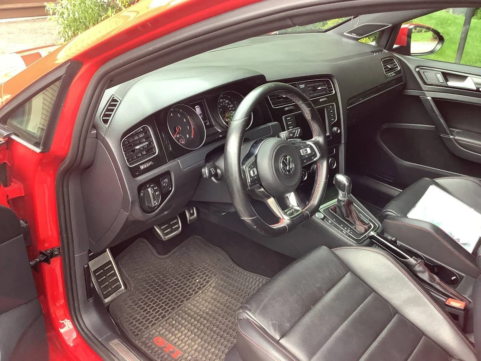 2016 Volkswagen GTI Mk7 - Image 4 of 6