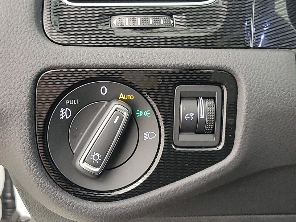 2016 Volkswagen GTI Mk7 - Image 14 of 29