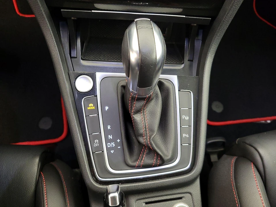 2016 Volkswagen GTI Mk7 - Image 19 of 29