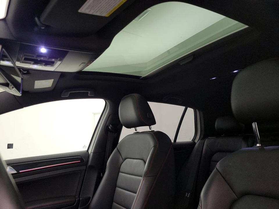 2016 Volkswagen GTI Mk7 - Image 21 of 29