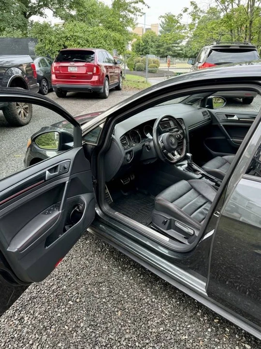 2016 Volkswagen GTI Mk7 - Image 11 of 18