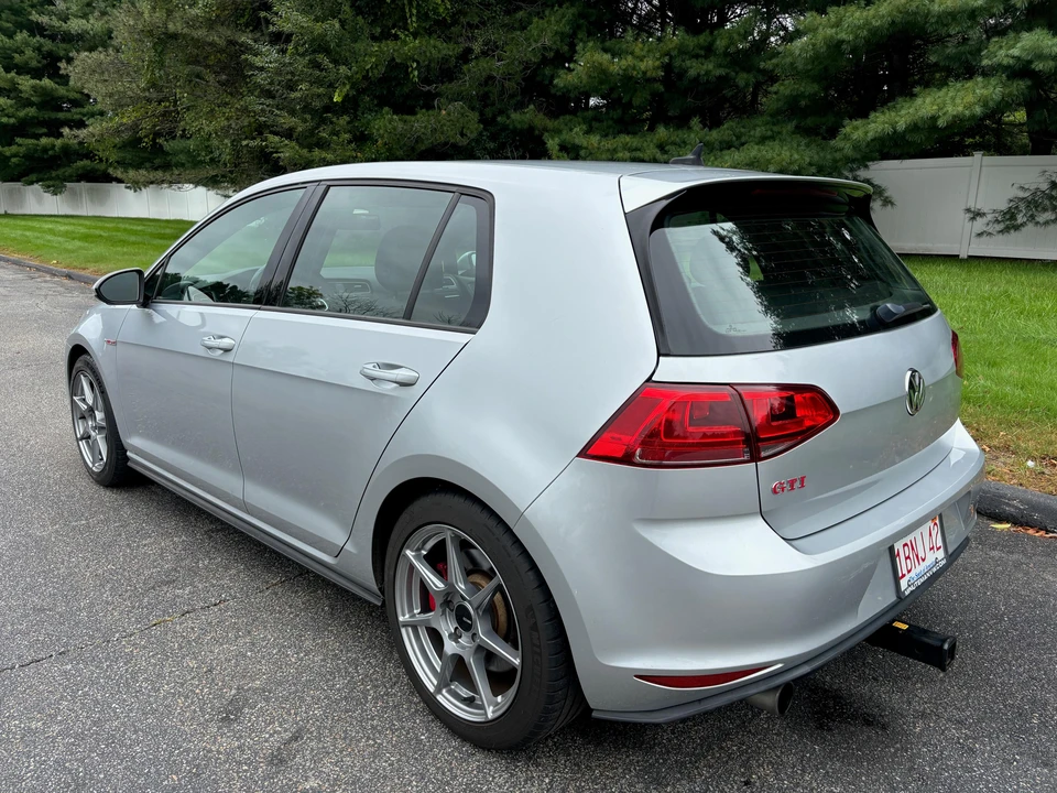 2016 Volkswagen GTI Mk7 - Image 9 of 31