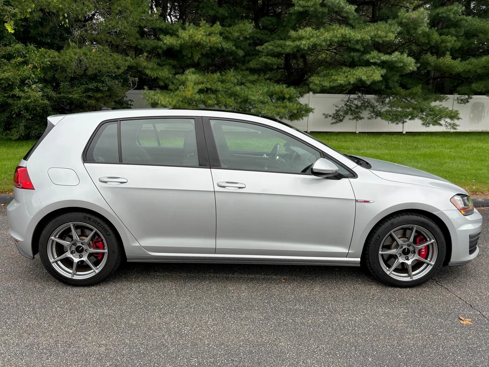 2016 Volkswagen GTI Mk7 - Image 11 of 31