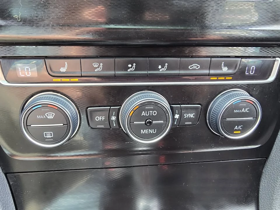 2016 Volkswagen GTI Mk7 - Image 16 of 20
