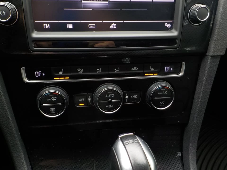 2016 Volkswagen GTI Mk7 - Image 11 of 20