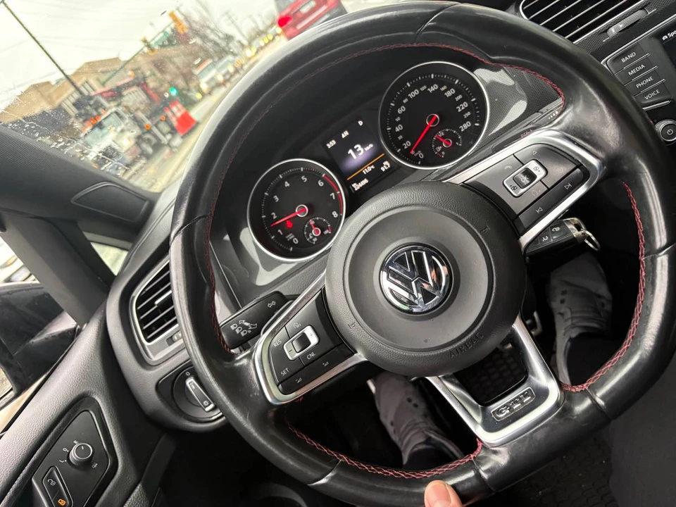 2016 Volkswagen GTI Mk7 - Image 8 of 11
