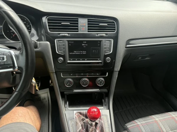2016 Volkswagen GTI Mk7 - Image 13 of 20