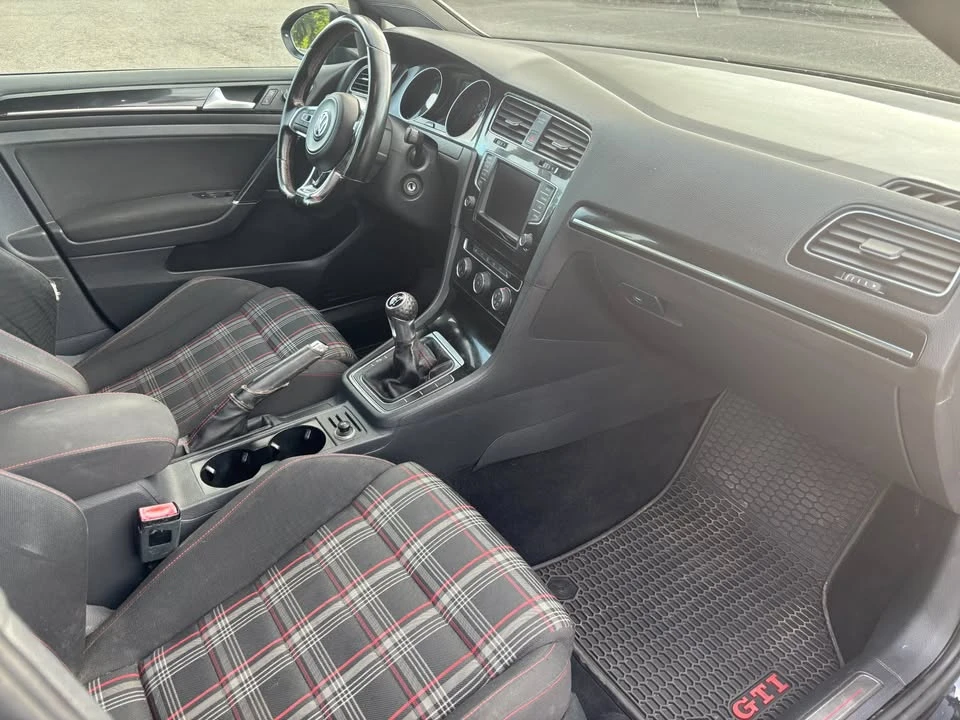 2016 Volkswagen GTI Mk7 - Image 12 of 20