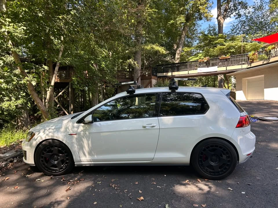 2016 Volkswagen GTI Mk7 - Image 2 of 5