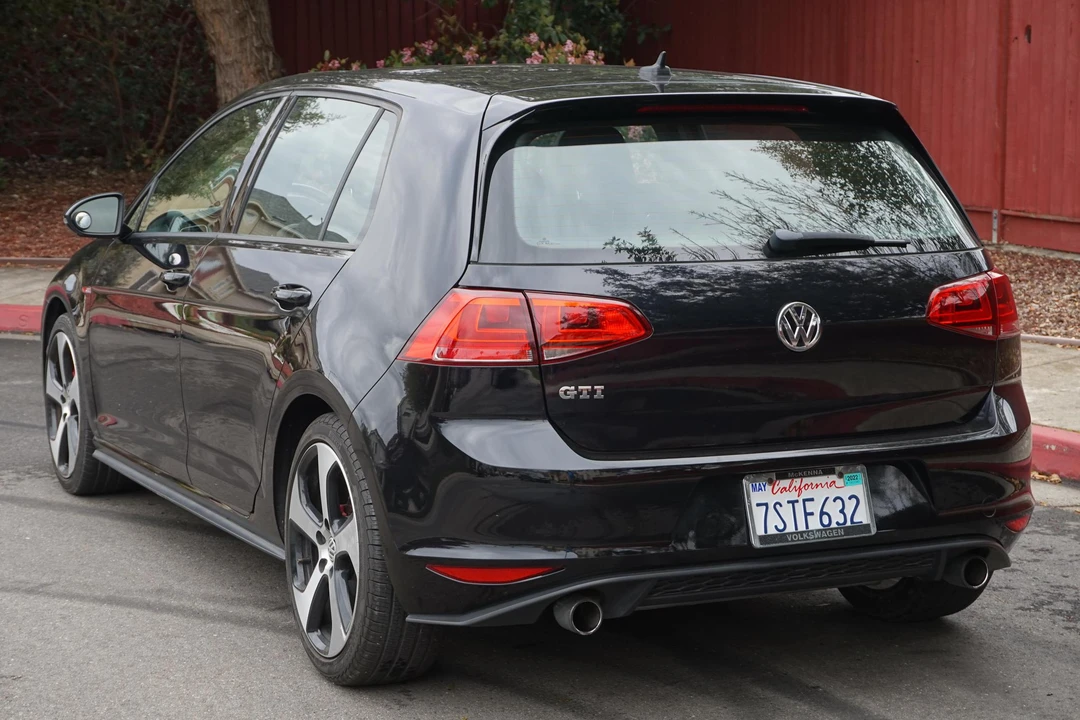 2016 Volkswagen GTI Mk7 - Image 4 of 16