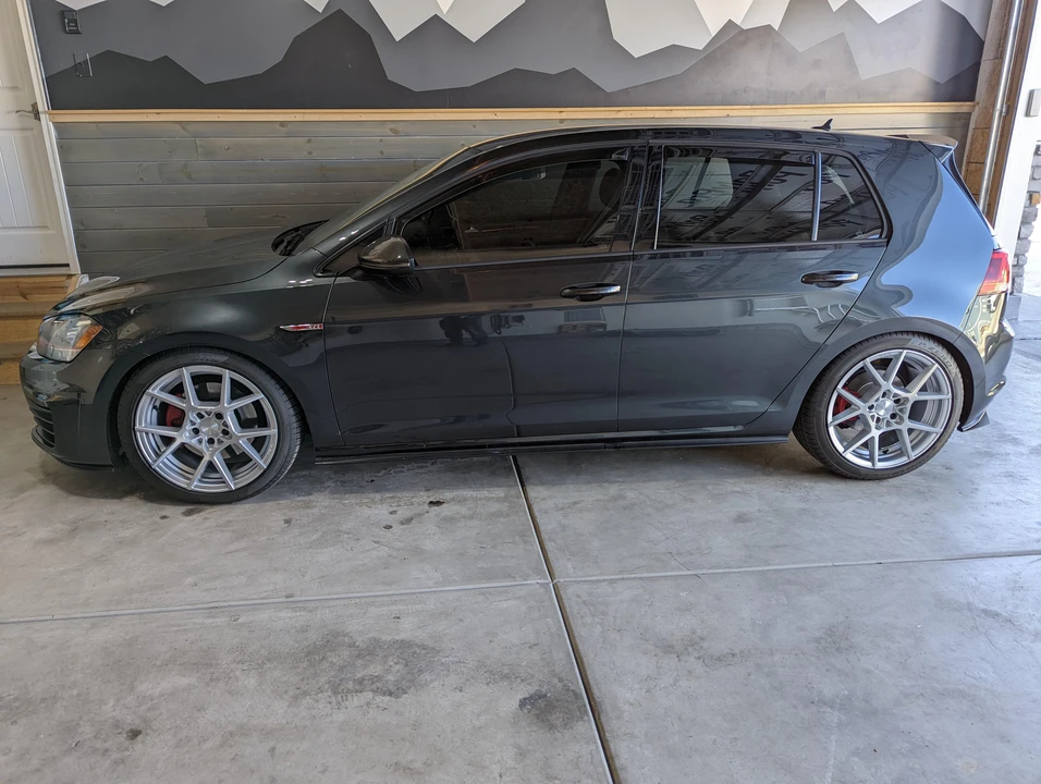 2016 Volkswagen GTI Mk7 - Image 12 of 31