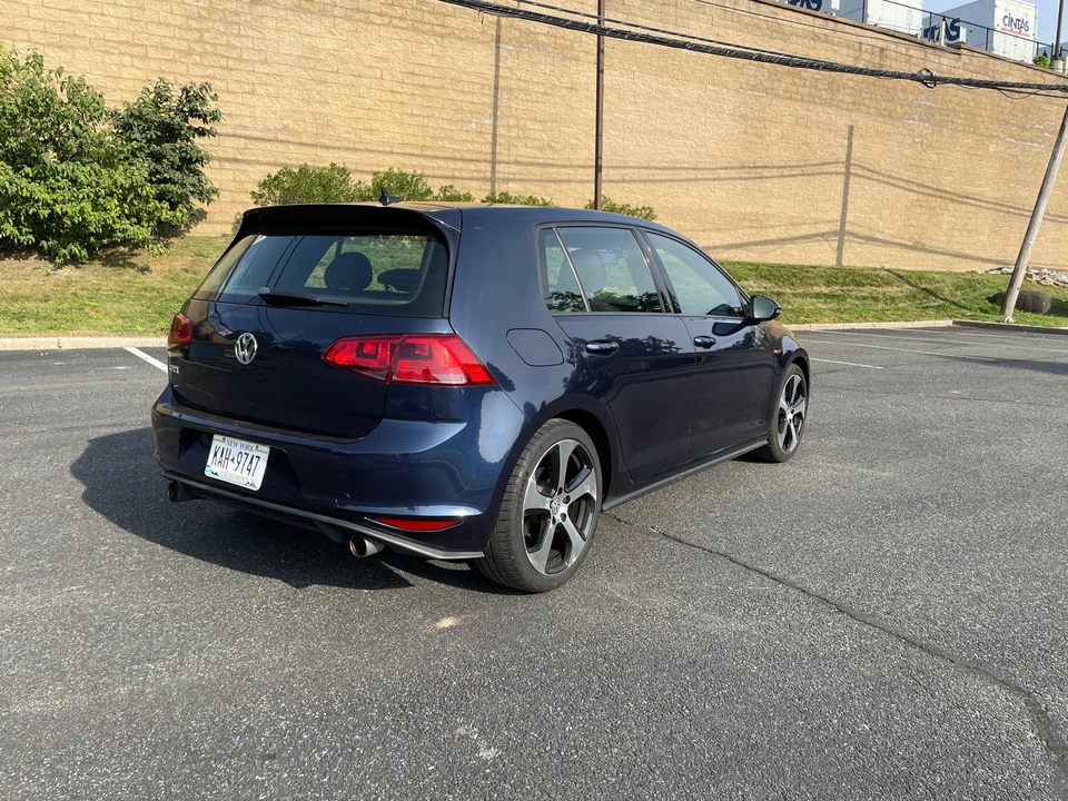 2016 Volkswagen GTI Mk7 - Image 27 of 31