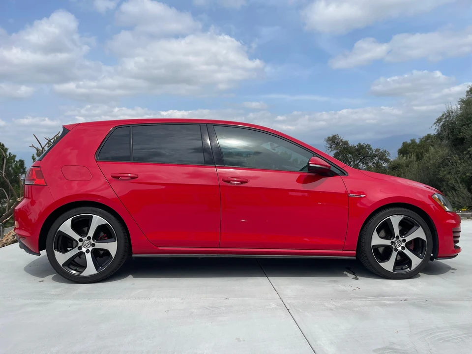 2016 Volkswagen GTI Mk7 - Image 12 of 31
