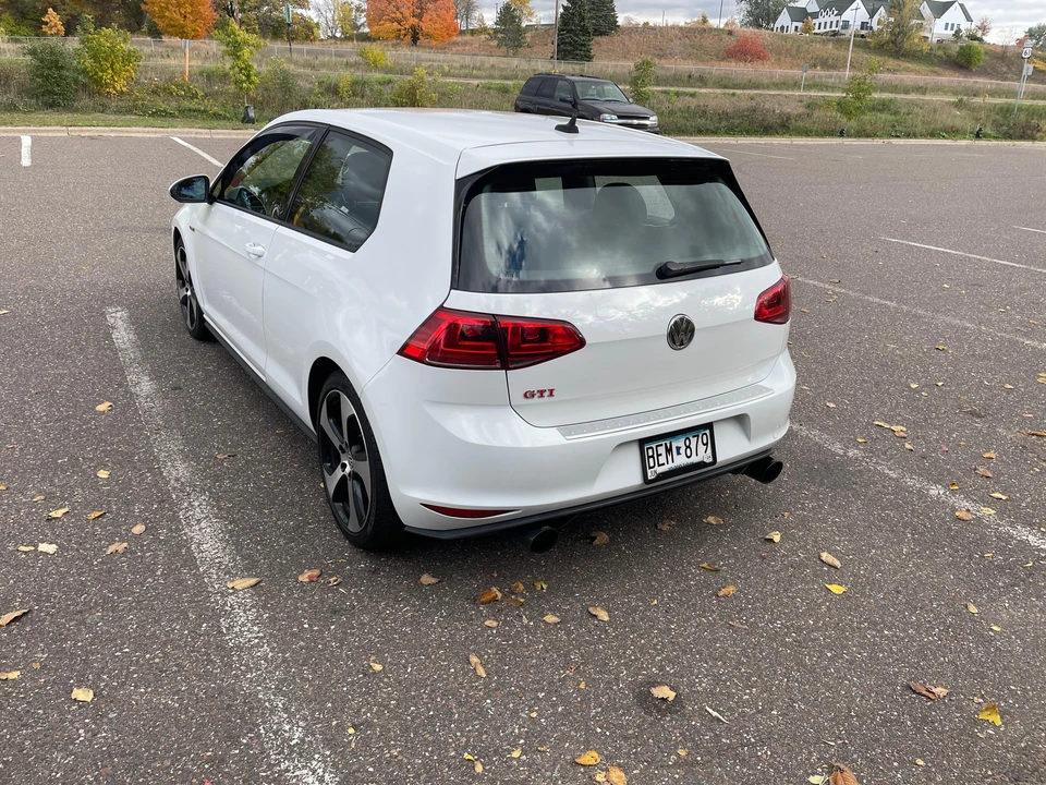 2016 Volkswagen GTI Mk7 - Image 10 of 31