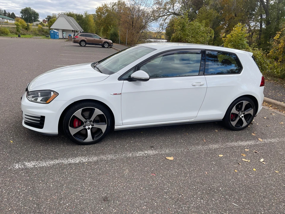 2016 Volkswagen GTI Mk7 - Image 7 of 31