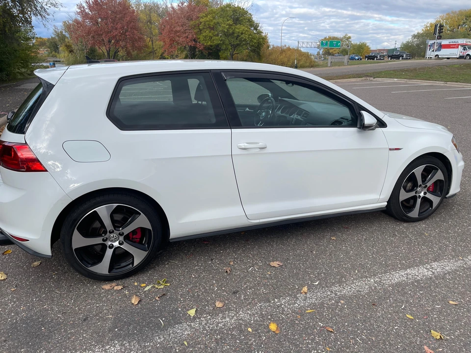 2016 Volkswagen GTI Mk7 - Image 11 of 31
