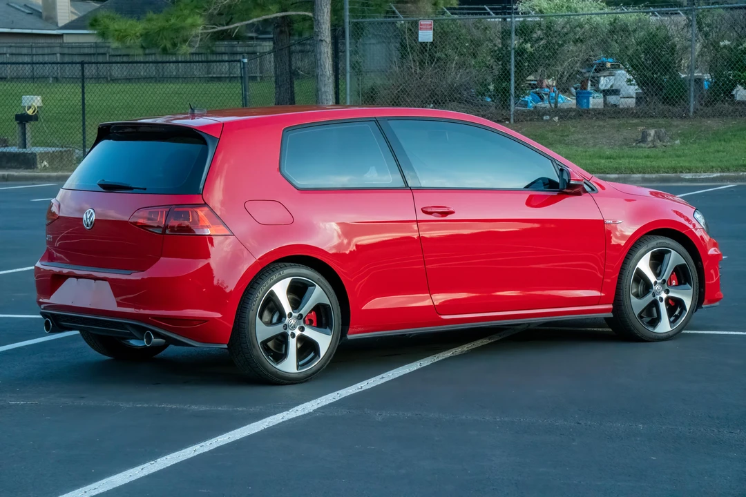 2016 Volkswagen GTI Mk7 - Image 17 of 31