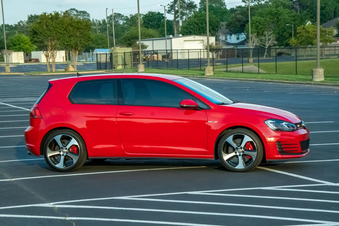2016 Volkswagen GTI Mk7 - Image 19 of 31