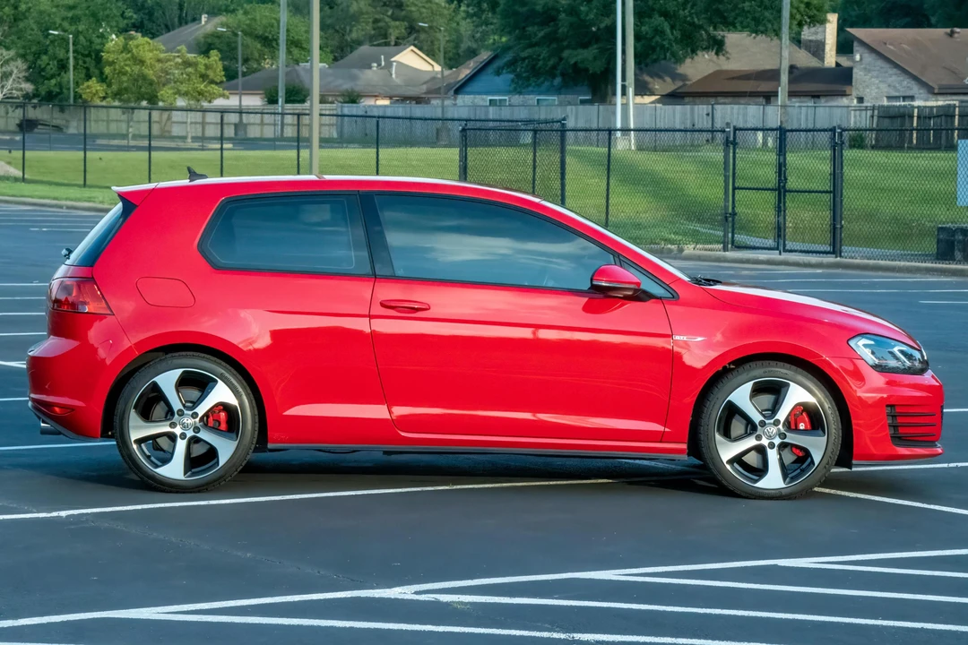 2016 Volkswagen GTI Mk7 - Image 3 of 31