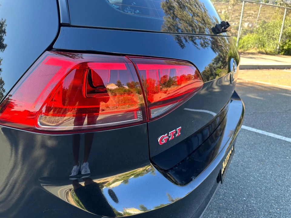 2016 Volkswagen GTI Mk7 - Image 28 of 31