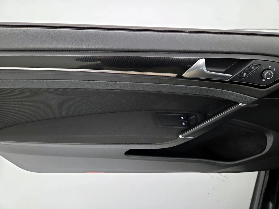 2016 Volkswagen GTI Mk7 - Image 13 of 26