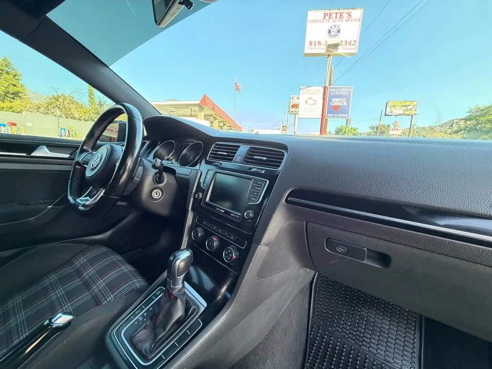 2016 Volkswagen GTI Mk7 - Image 16 of 19